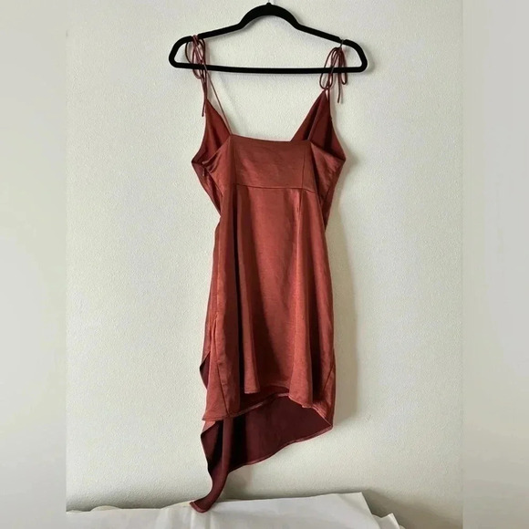 Significant Other Goldie Draped Satin Side Ruched Slip Strappy Mini Dress Bronze - Picture 4 of 10
